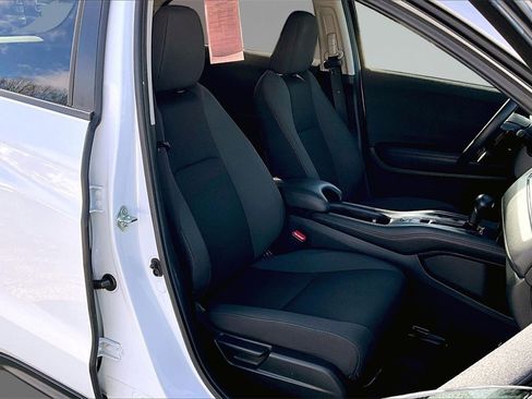 Used 2021 Honda HR-V EX image 27
