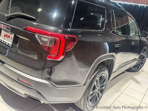 Used 2023 GMC Acadia SLE w/ Elevation Edition FWD image 9