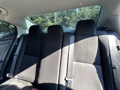 Used 2025 Nissan Sentra SV FWD image 8