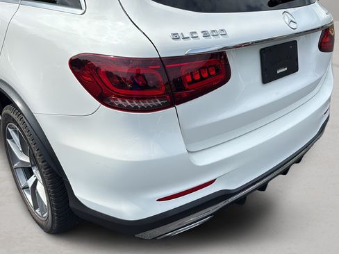 Used 2020 Mercedes-Benz GLC 300 4MATIC image 12