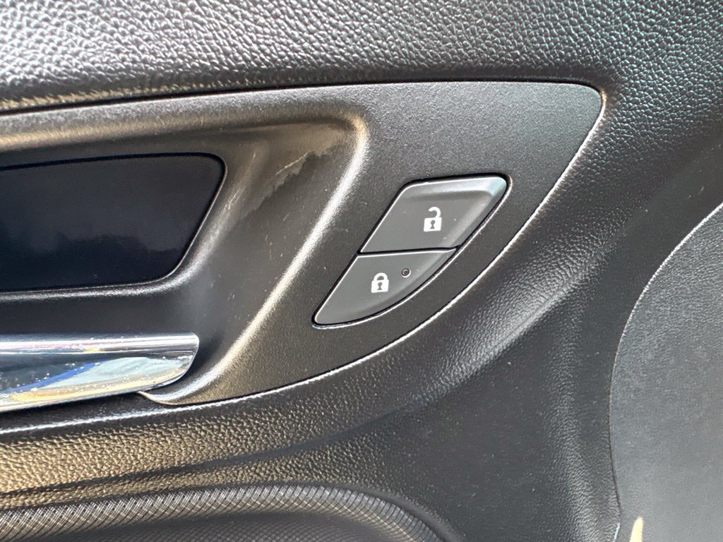 Certified 2023 Chevrolet Equinox RS AWD/4WD image 15
