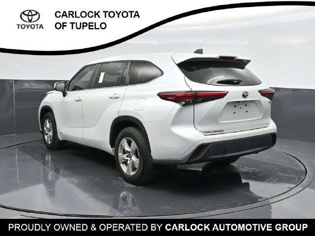 Used 2023 Toyota Highlander LE AWD/4WD image 11