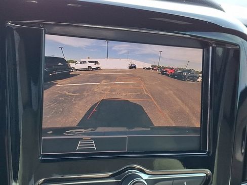 Used 2022 Chevrolet Traverse LS FWD image 25