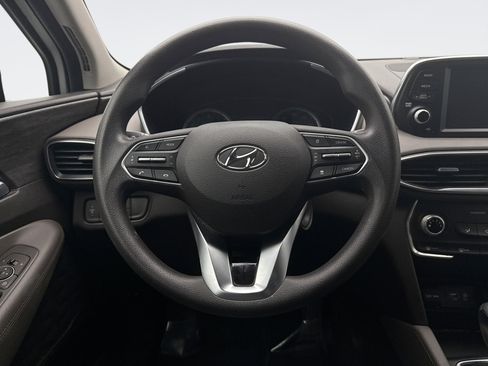 Used 2019 Hyundai Santa Fe SE image 12