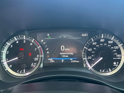 Used 2023 Toyota Highlander XLE FWD image 21