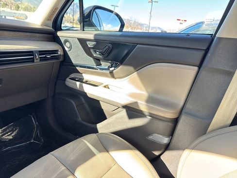 Used 2020 Lincoln Corsair Reserve w/ Equipment Group 201A image 39