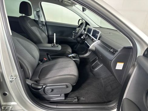 Used 2024 Hyundai Ioniq 5 SEL image 28