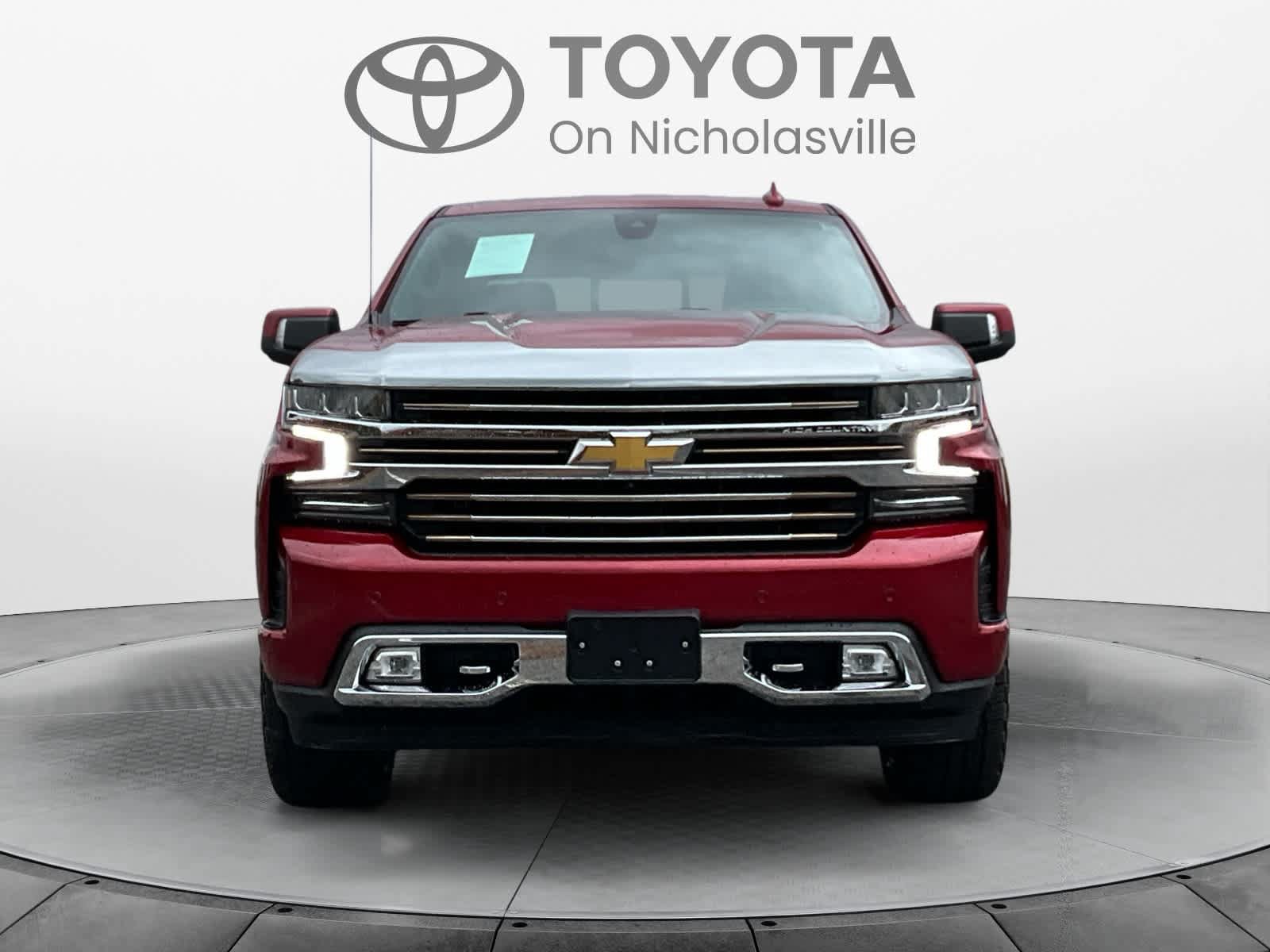 Used 2021 Chevrolet Silverado 1500 High Country w/ Technology Package AWD/4WD image 8