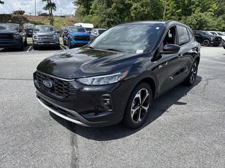 Used 2025 Ford Escape ST-Line Select w/ Tech Pack #1 AWD/4WD video 3