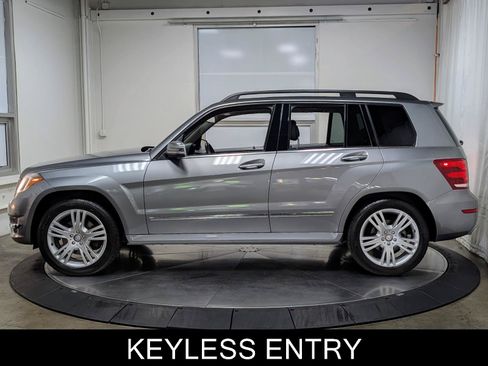 Used 2015 Mercedes-Benz GLK 350 4MATIC w/ Premium 1 Package image 6