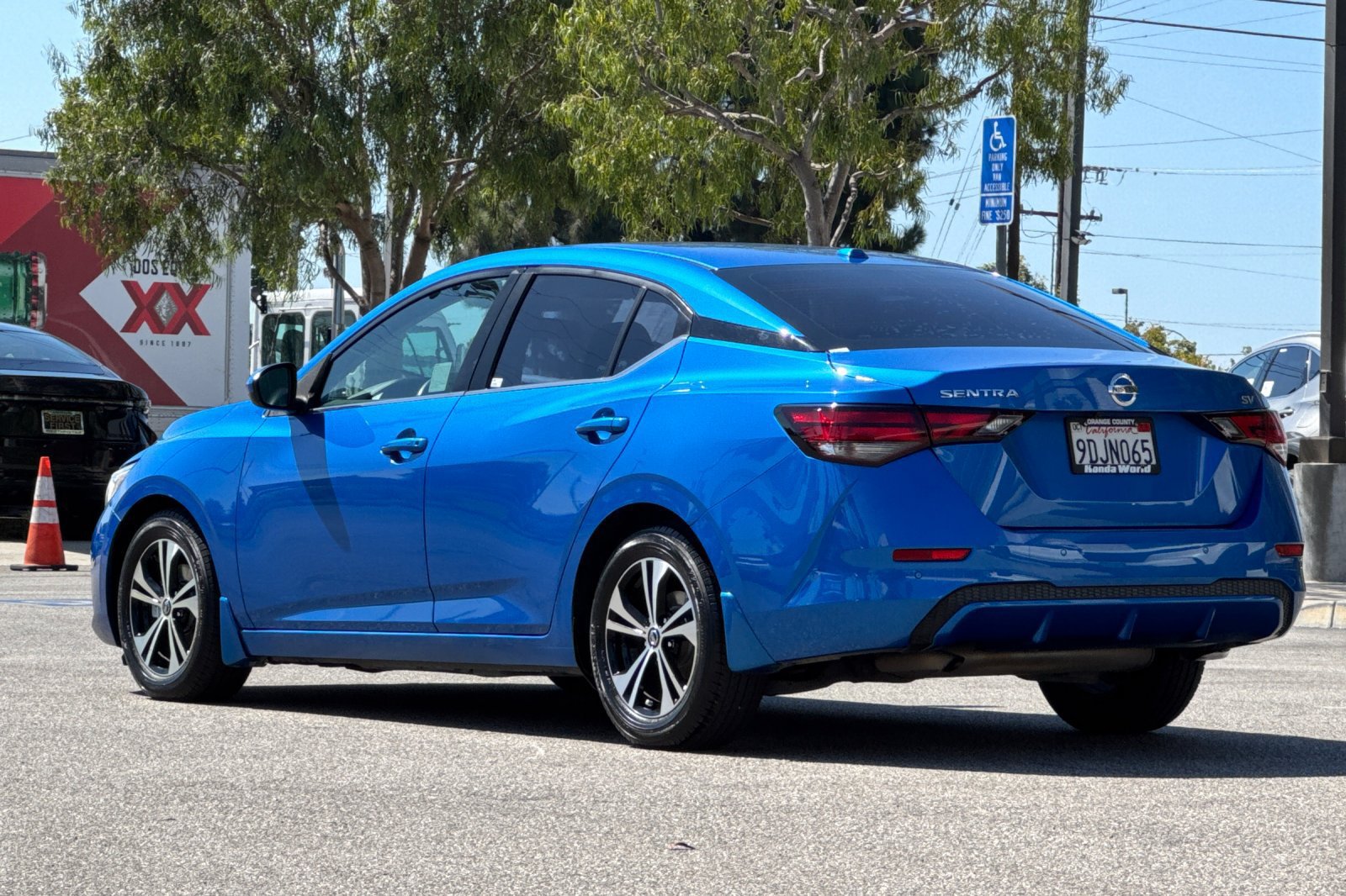 Used 2022 Nissan Sentra SV w/ All-Weather Package FWD image 6