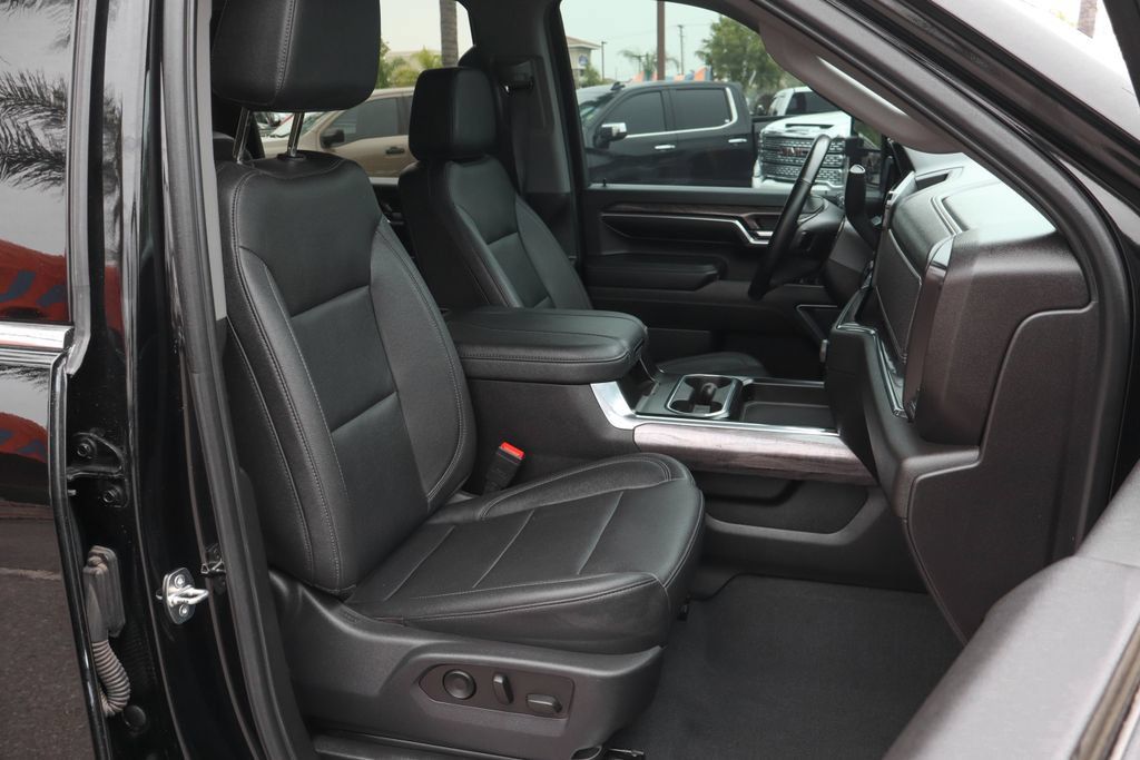 Used 2024 Chevrolet Silverado 3500 LTZ w/ LTZ Plus Package AWD/4WD image 49