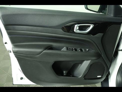 New 2026 Jeep Compass Limited w/ Sun, Sound & Navigation Group image 20