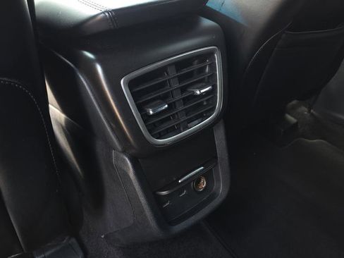 Used 2016 Lincoln MKX Select image 16