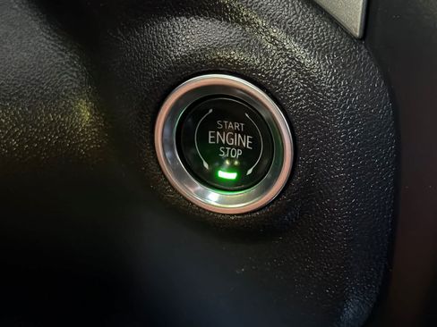 Used 2020 Chevrolet Silverado 1500 RST AWD/4WD image 24