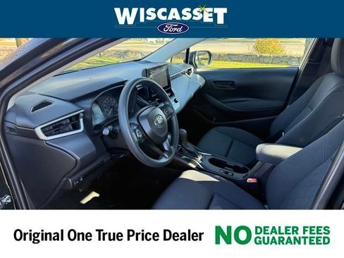 Used 2023 Toyota Corolla LE image 4