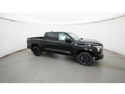 New 2025 Toyota Tundra Platinum image 12