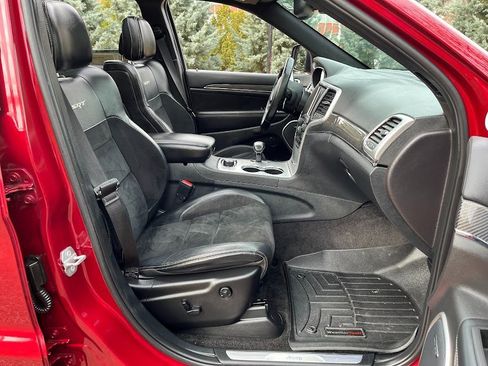 Used 2015 Jeep Grand Cherokee SRT w/ Trailer Tow Group IV image 40