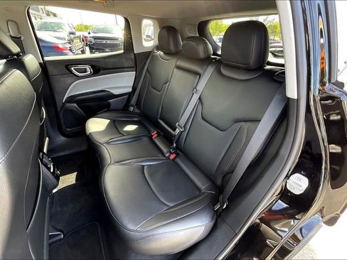 Used 2022 Jeep Compass Limited AWD/4WD image 24
