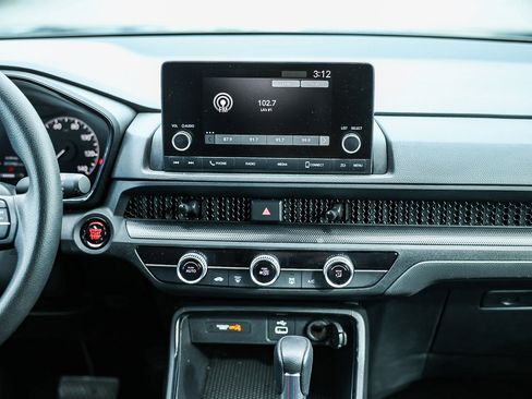 Used 2025 Honda CR-V LX image 17