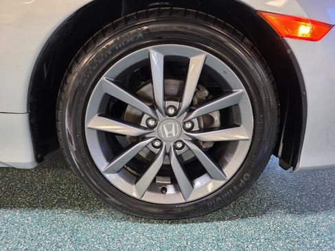 Used 2019 Honda Civic EX image 11