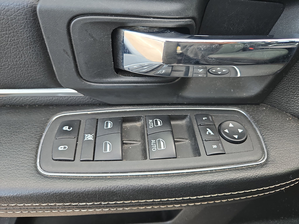 Used 2022 RAM 1500 Warlock AWD/4WD image 22