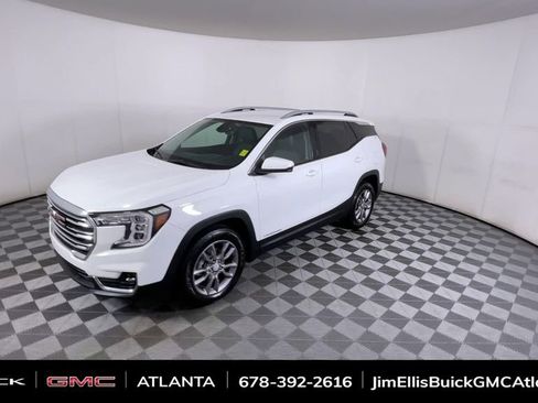 Used 2023 GMC Terrain SLT image 4