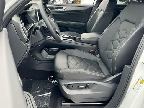 New 2026 Volkswagen Atlas Cross Sport SE AWD/4WD image 18