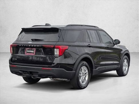 New 2026 Ford Explorer Active image 2