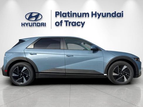 New 2026 Hyundai Ioniq 5 SEL RWD image 3