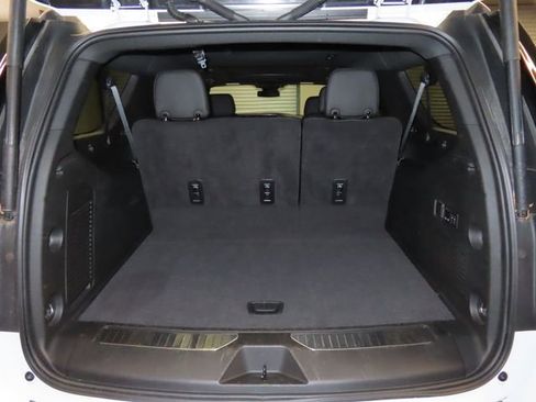 Used 2024 GMC Yukon XL Denali AWD/4WD image 20