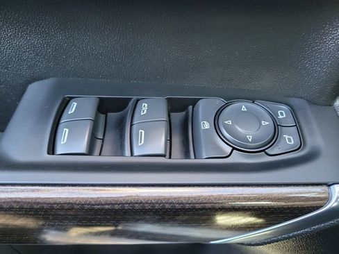 Certified 2022 Chevrolet Silverado 1500 RST image 21