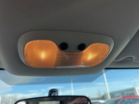 Used 2008 Dodge Nitro SXT image 19