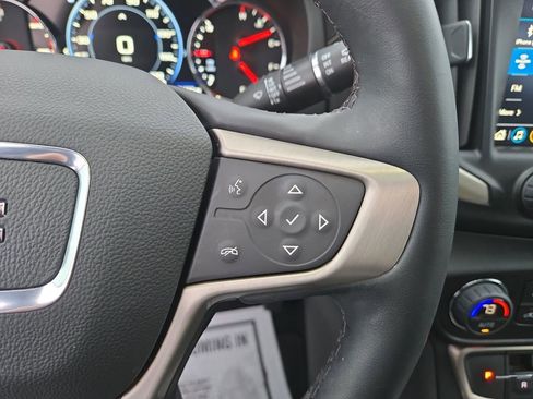 Used 2023 GMC Terrain Denali w/ Denali Premium Package image 25