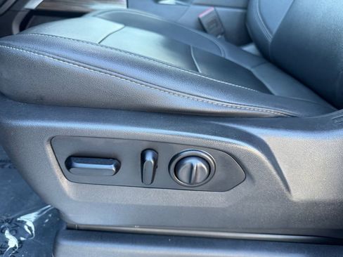 Used 2021 Chevrolet Silverado 1500 LT Trail Boss image 12