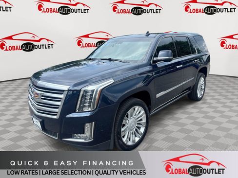 Used 2020 Cadillac Escalade Platinum AWD/4WD image 1
