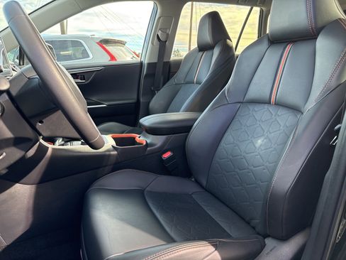 Used 2024 Toyota RAV4 Adventure image 9