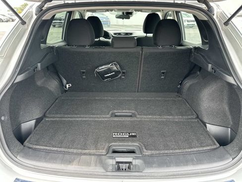 Used 2021 Nissan Rogue Sport SV FWD image 10