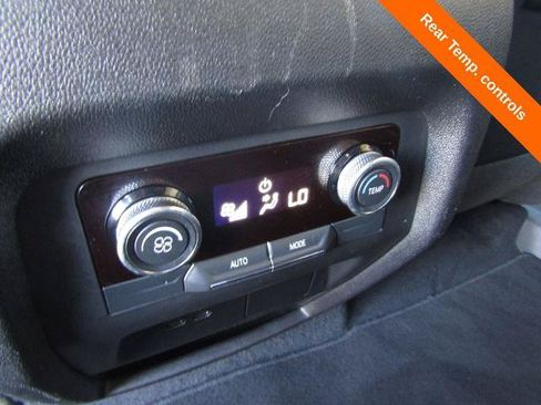 Used 2025 Buick Enclave Sport Touring AWD/4WD image 22