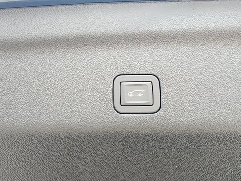 New 2025 GMC Yukon XL Elevation image 52