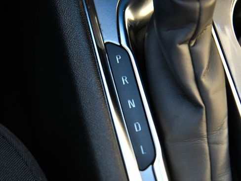 Used 2023 Chevrolet Malibu LT image 24