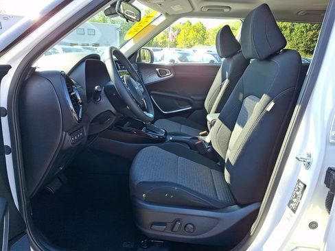 Certified 2024 Kia Soul EX FWD image 15