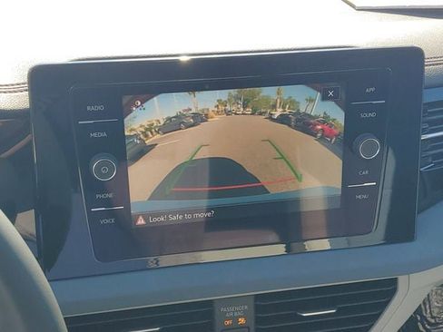 New 2026 Volkswagen Jetta SE FWD image 23