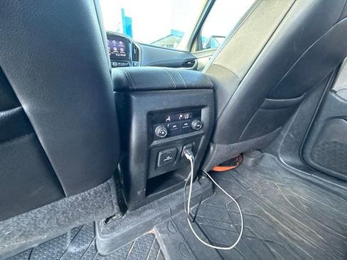 Used 2020 Chevrolet Traverse RS w/ LPO, Floor Liner Package AWD/4WD image 21