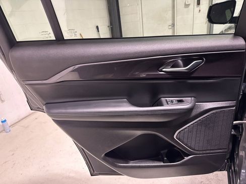 Used 2022 Jeep Grand Cherokee L Altitude image 26