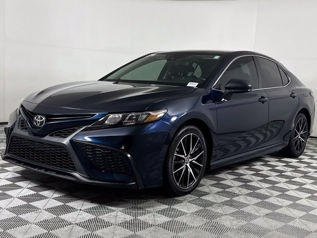 Used 2021 Toyota Camry SE FWD image 2