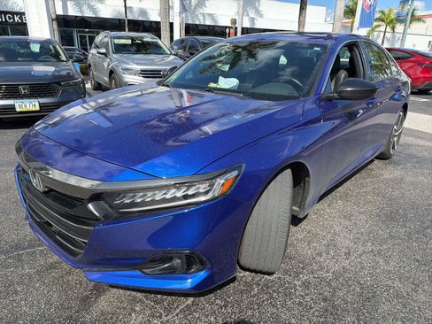 Used 2022 Honda Accord Sport image 1