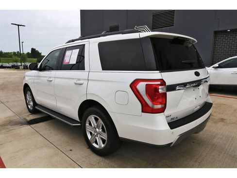 Used 2020 Ford Expedition XLT w/ Equipment Group 202A RWD image 6
