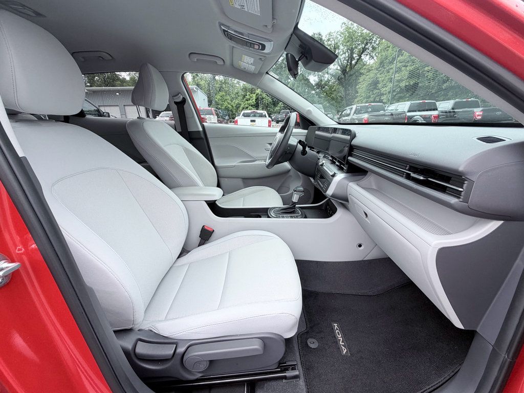 Used 2024 Hyundai Kona SEL FWD image 23