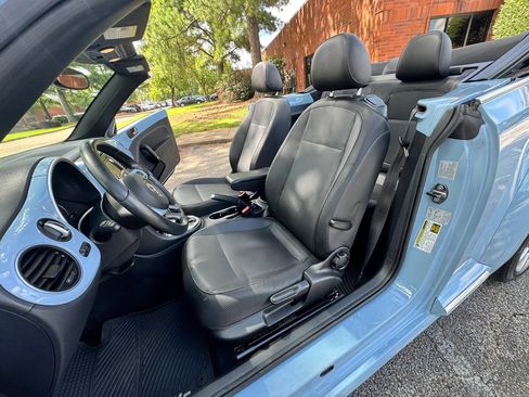 Used 2013 Volkswagen Beetle 2.5 FWD image 21